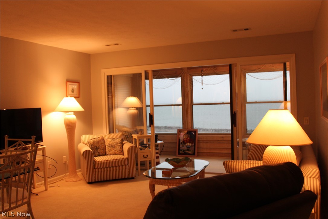 Beachwood Villa - Residential