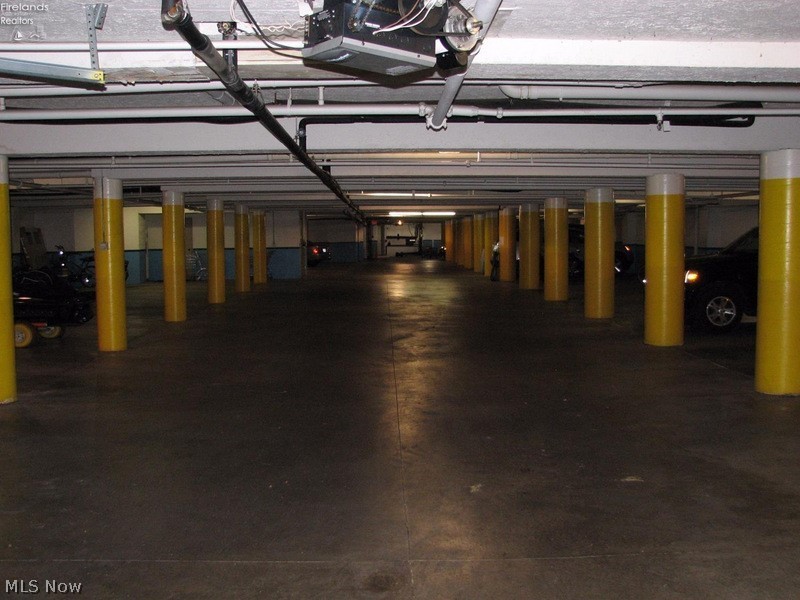 Beachwood Villa - Residential