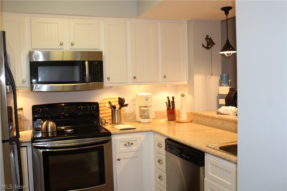 Beachwood Villa - Residential