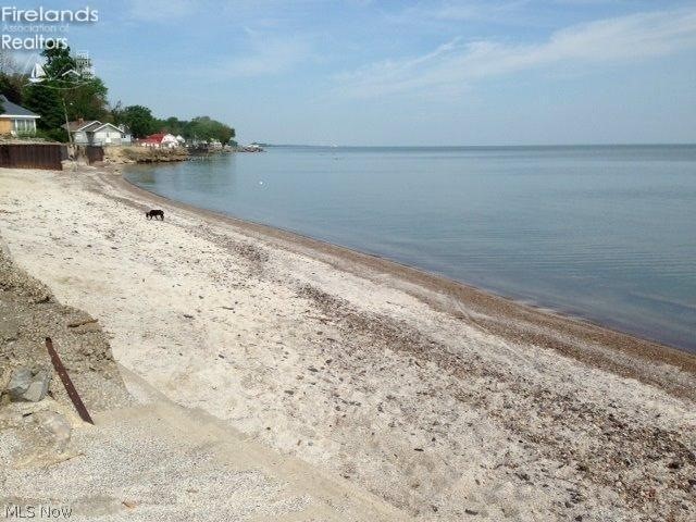 Beachwood Villa - Residential