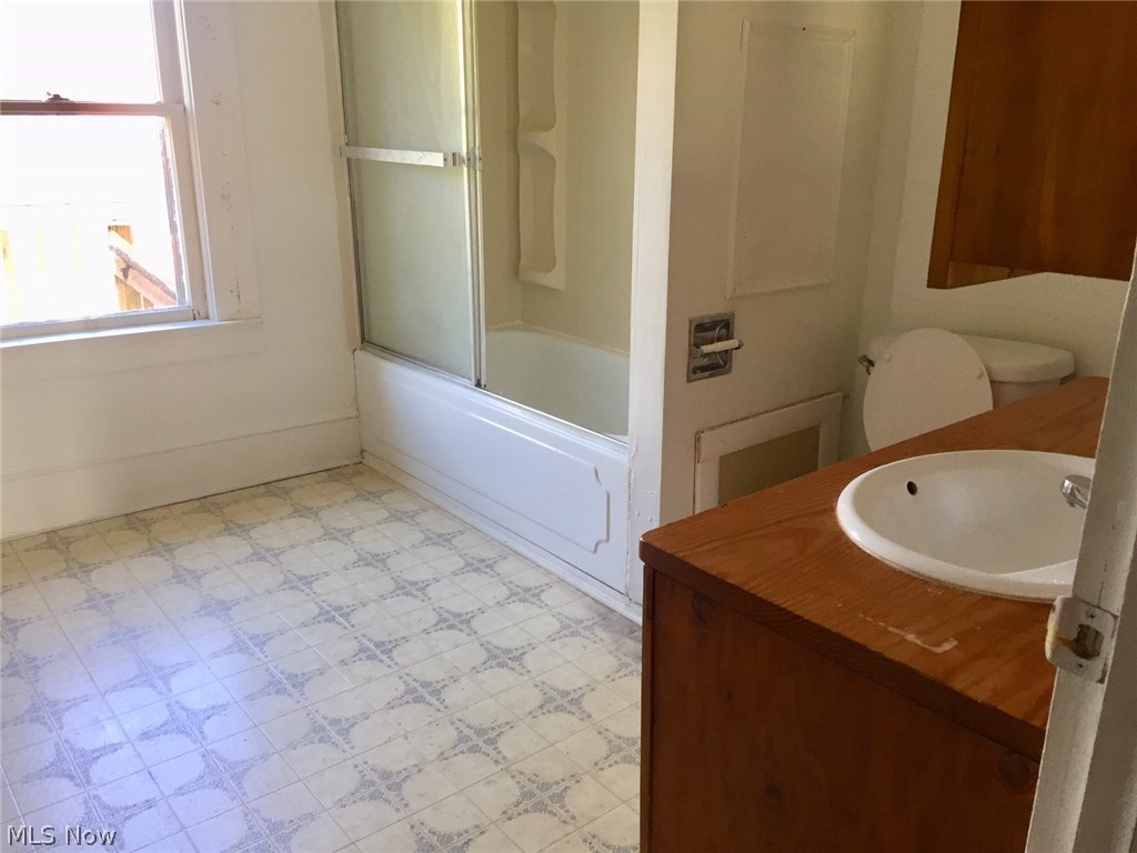 Perkins 04 Add Warren - Residential Income