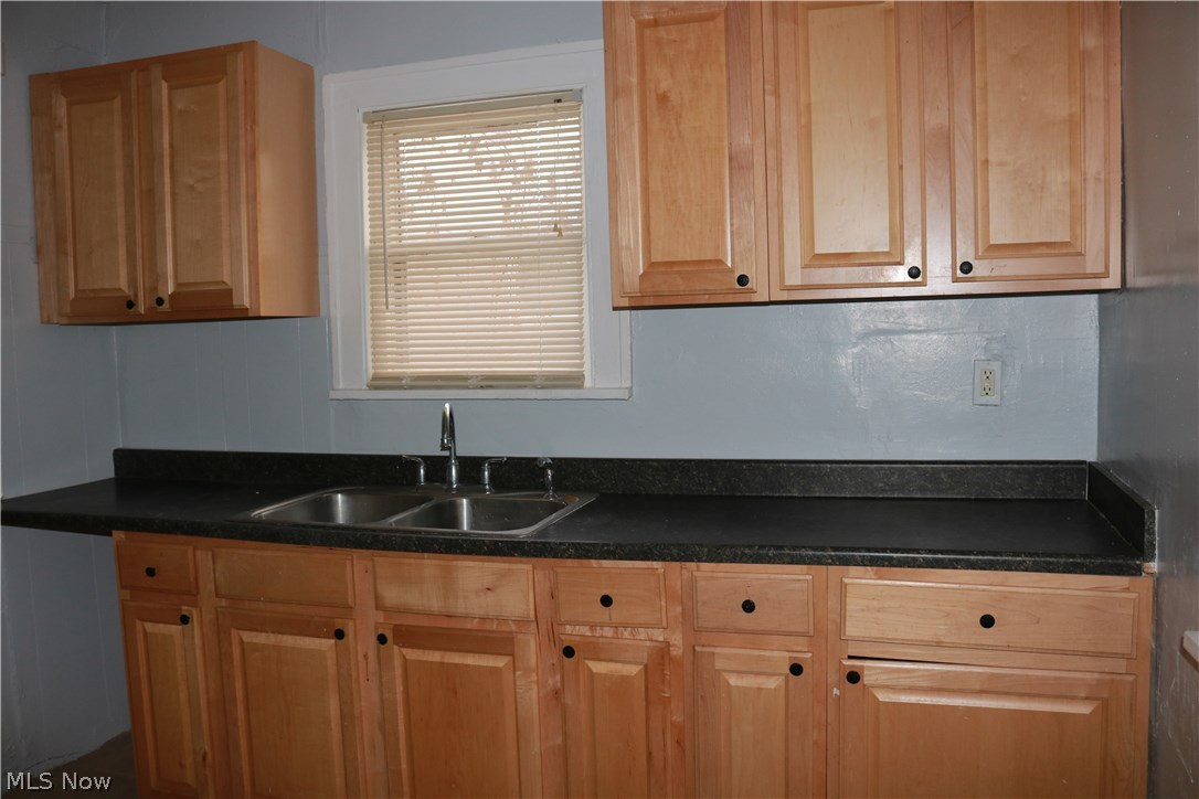 Euclid 14 - Residential Lease