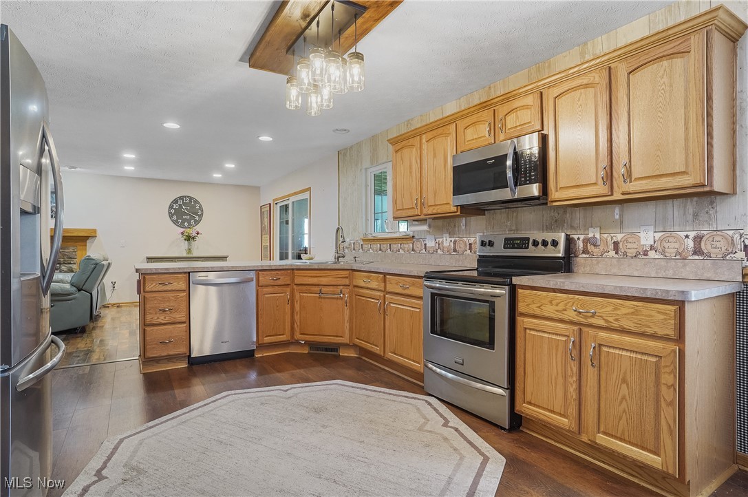 6991 White Pine Drive, Ravenna, Ohio image 18