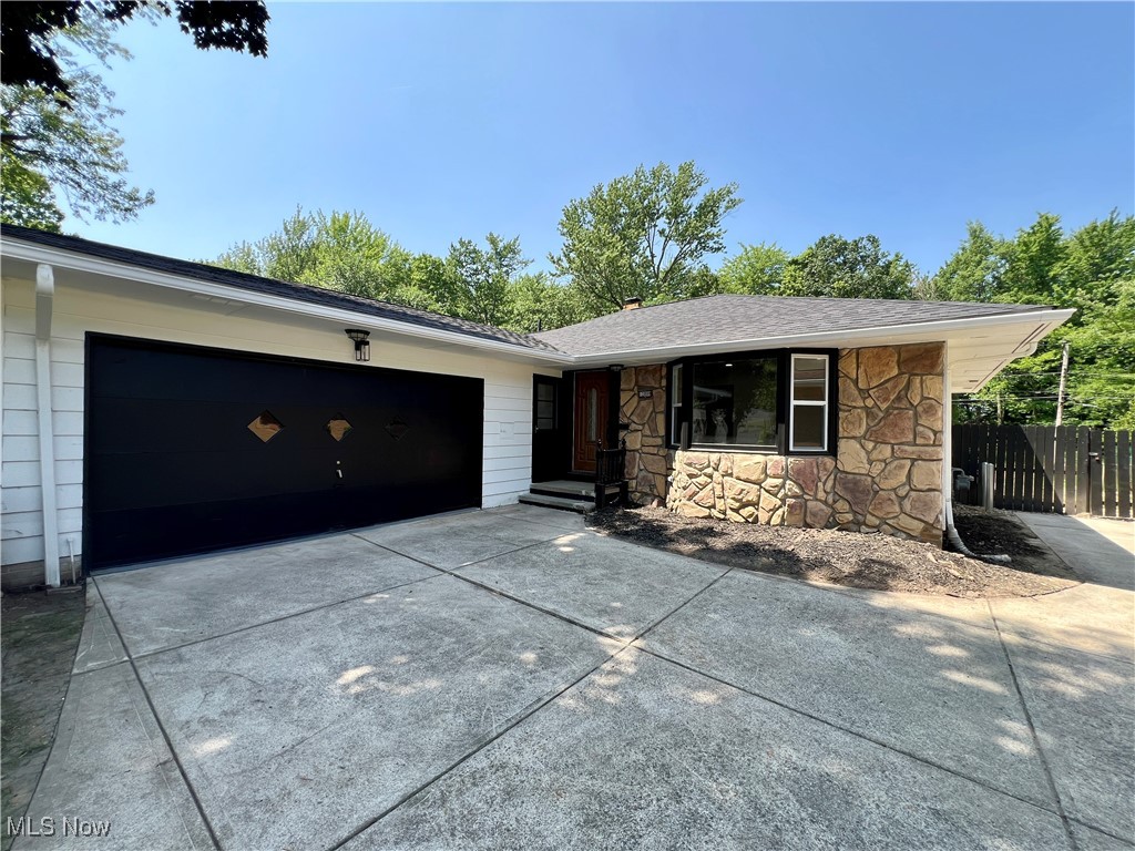 12890 List Lane