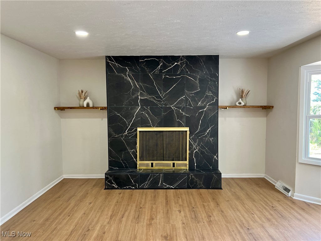 12890 List Lane