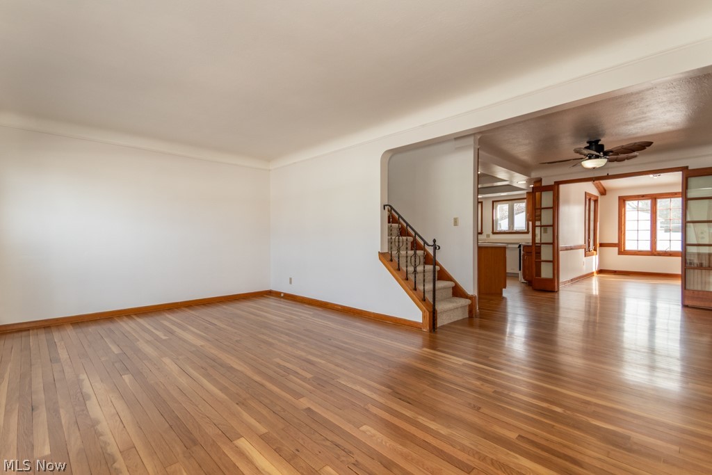 1677 Hawthorne Drive