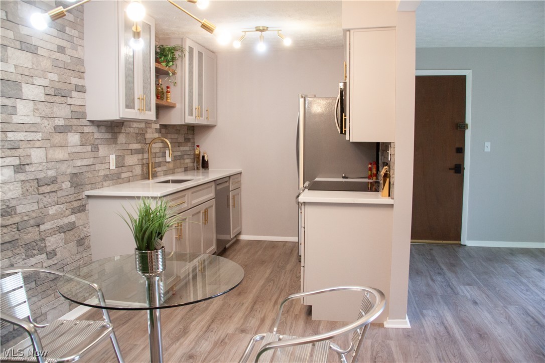 Misty Lake Vlg/Mdws Ph Condo - Residential