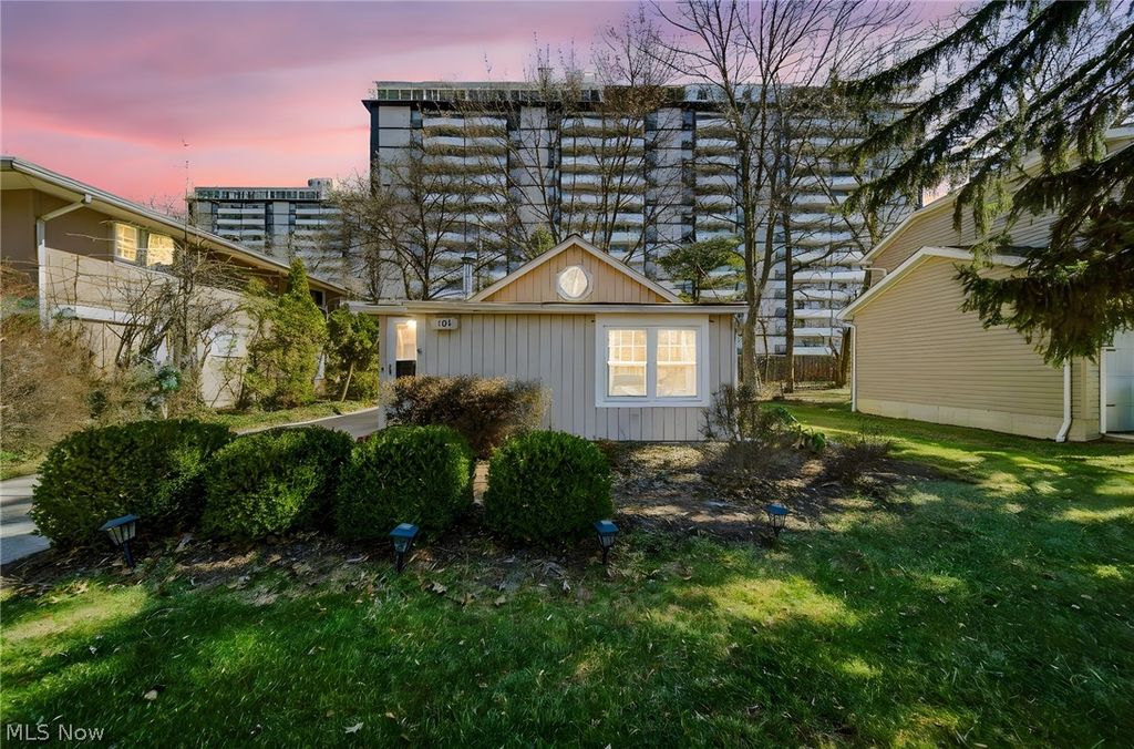 Photo of 101 E 238th Street, Euclid, OH 44123 (MLS # 5192934)