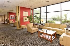 Meridian Condo - Residential