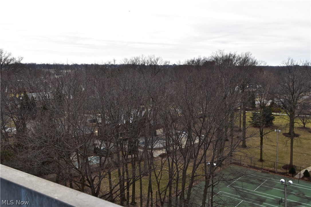 Meridian Condo - Residential