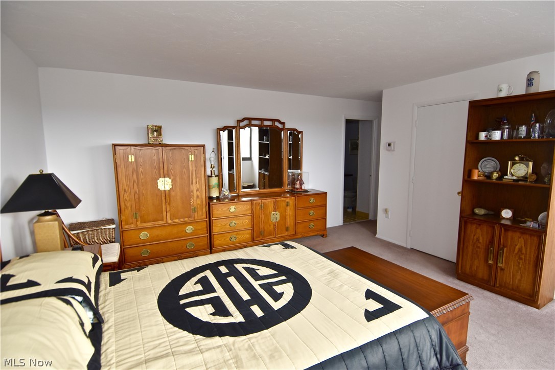 Meridian Condo - Residential