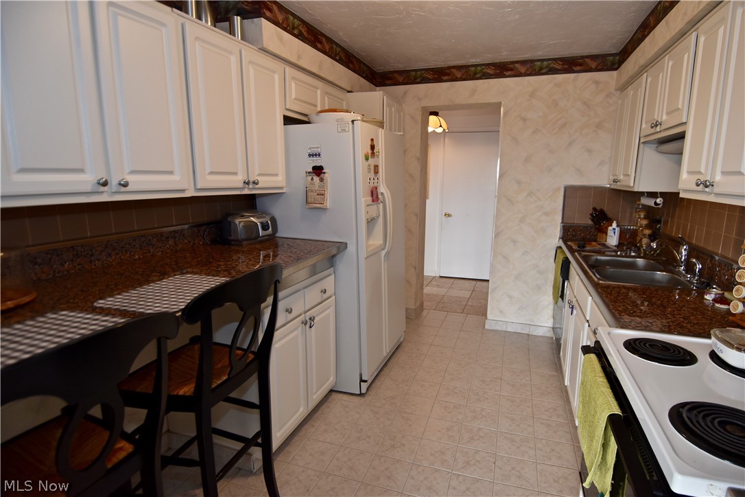 Meridian Condo - Residential