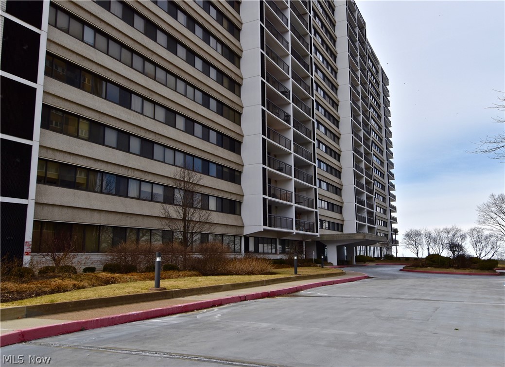 Meridian Condo - Residential