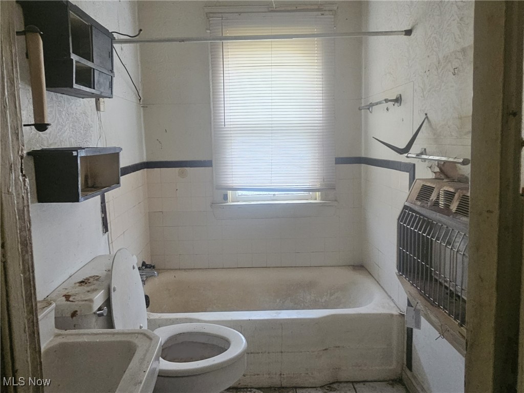 Karoline Knoffs - Residential Income