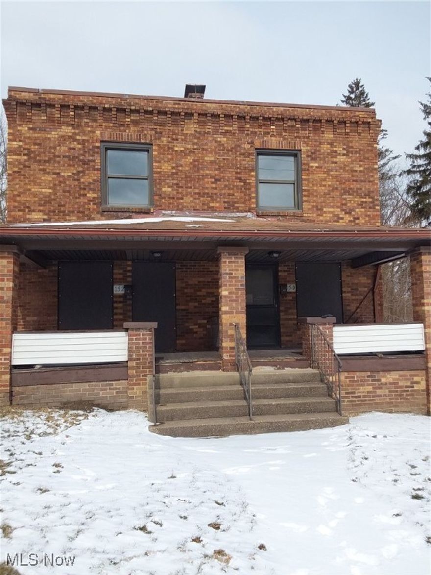 Looking to add to your portfolio come grab this northside gem.  This duplex will not last long,  Sold as is, it requires your touch. Make this your new investment.
A solid brick duplex which is all intact,  solid structure.
Vacant property
Schedule your showing today
Sold as is