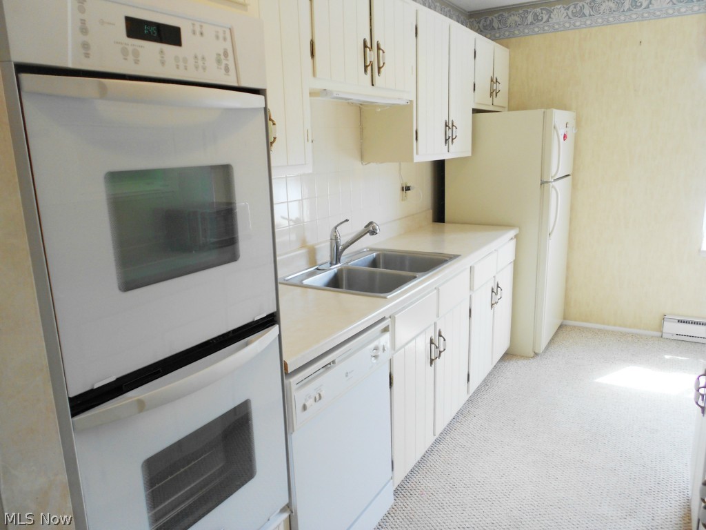Silver Lake Towers - Residential
