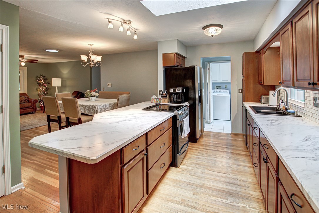 3309 Sandy Lane