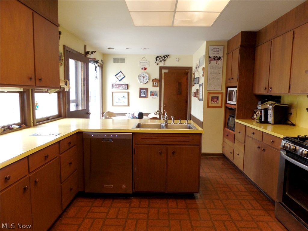 Norwick Manor - Residential