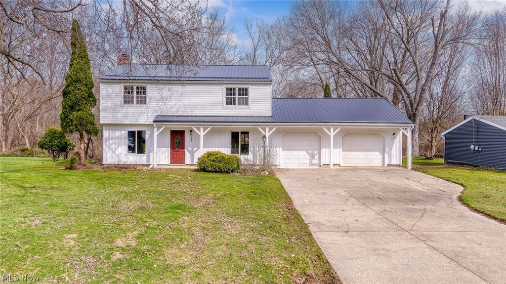 Photo of 8051 Wren Drive, Macedonia, OH 44056 (MLS # 5204122)