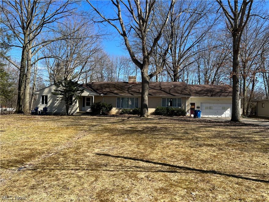 Investor special! 3500 square foot home in need of TLC. 4 beds and 2 baths on the main floor with lots of space. Oversize two car garage with extra space for lawn mower or yard toys. Perfect for a Rehab loan.