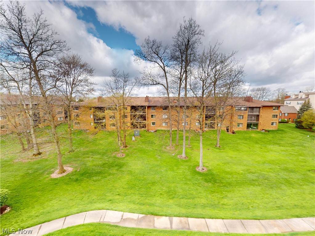 Fox Hollow/Woodhawk Condo - Residential