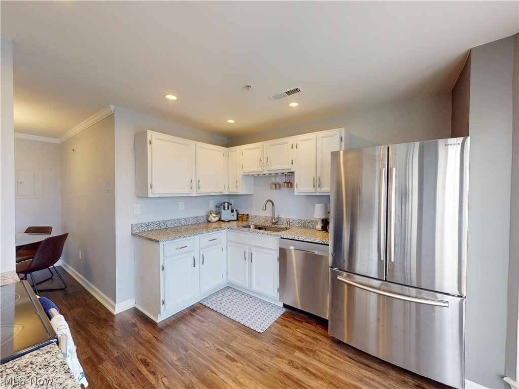 Fox Hollow/Woodhawk Condo - Residential