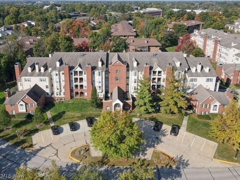 Photo of 240 Fox Hollow Drive #309, Mayfield Heights, OH 44124 (MLS # 5202902)