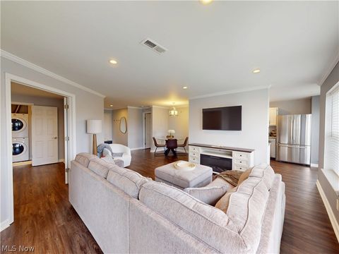 Tiny photo for 240 Fox Hollow Drive #309, Mayfield Heights, OH 44124 (MLS # 5202902)