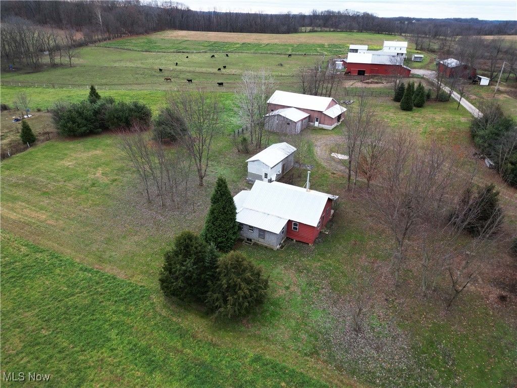 Photo of 12967 Pleasant Valley Road, Utica, OH 43080 (MLS # 5174703)