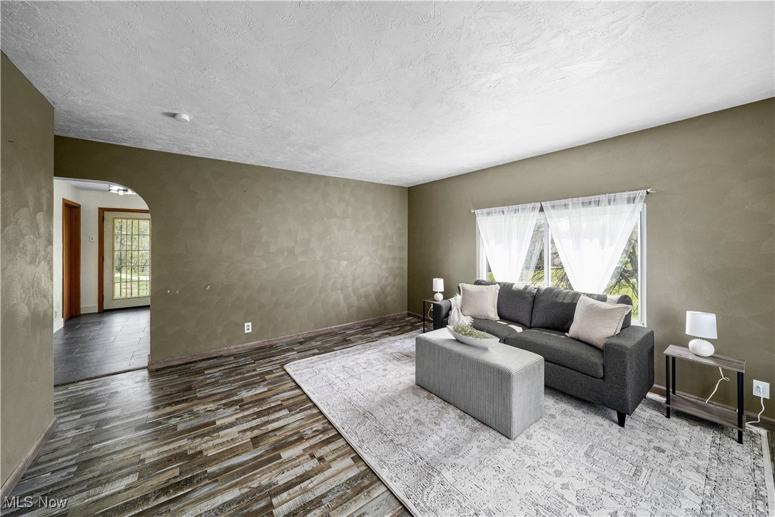 207 Maplewood Drive, Cadiz, Ohio image 6