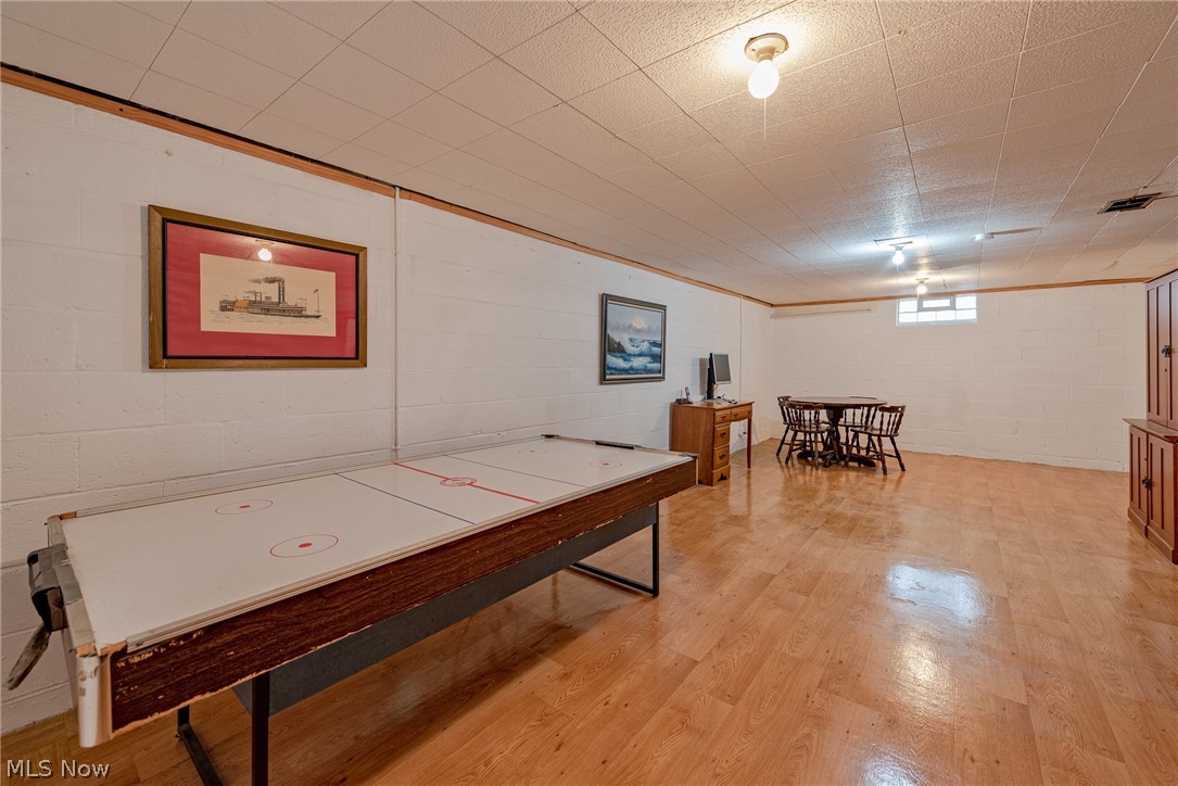 Knickerbrocker Land Cos Burkl - Residential