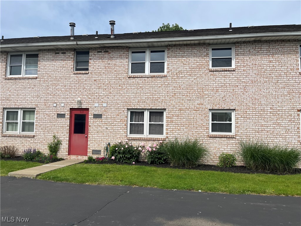 876 Pearson Circle #1, Youngstown, Ohio image 18