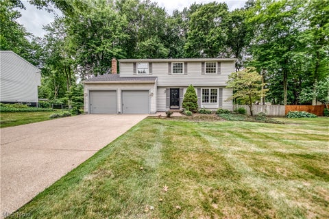 Homes For Sale - 5828 Grovewood Drive<br/> Mentor, OH 44060
