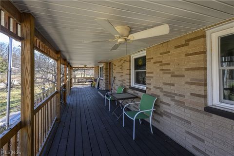 Tiny photo for 680 E State Street, Barberton, OH 44203 (MLS # 5190489)