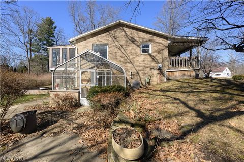Tiny photo for 680 E State Street, Barberton, OH 44203 (MLS # 5190489)