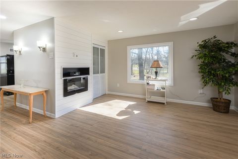 Tiny photo for 680 E State Street, Barberton, OH 44203 (MLS # 5190489)