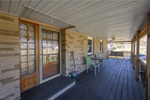 Tiny photo for 680 E State Street, Barberton, OH 44203 (MLS # 5190489)