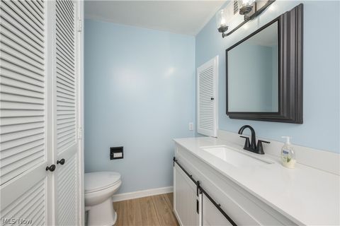 Tiny photo for 680 E State Street, Barberton, OH 44203 (MLS # 5190489)