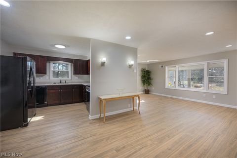 Tiny photo for 680 E State Street, Barberton, OH 44203 (MLS # 5190489)