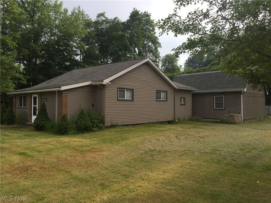 Large fenced yard with this 4 Bedroom house. Living room, family room, front office or den all make for plenty of living space. Very nice 20x20 two-story addition (New 2005-2007) with 2nd furnace and central air. Addition features large family room on 1st floor plus two bedrooms upstairs. This one definitely has the privacy and space you have been looking for. Above ground pool will stay.