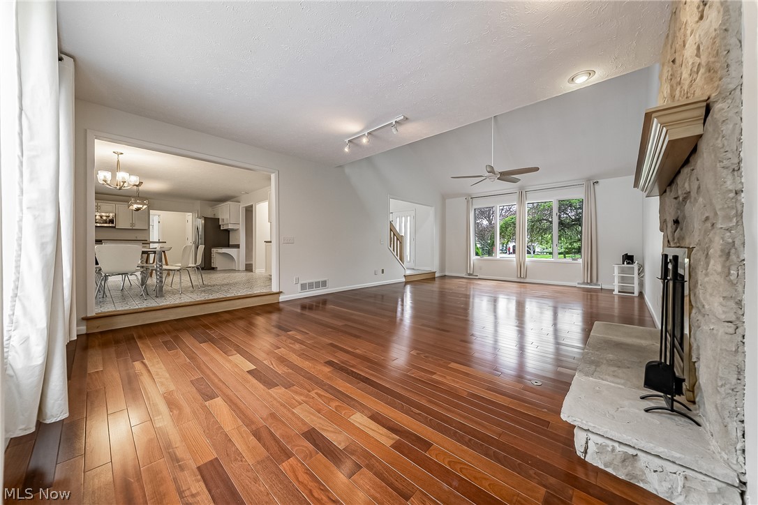 Highland Woods - Residential