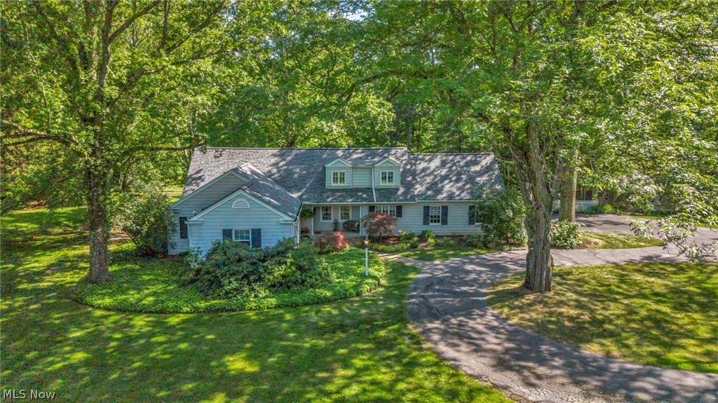 Photo of 1176 Meadow Spur Drive, Akron, OH 44333 (MLS # 5214724)
