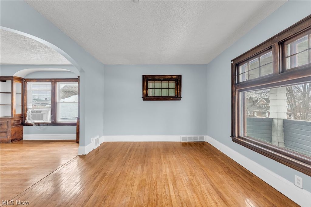 Photo of 10302 Parkview Avenue #2/UP, Garfield Heights, OH 44125 (MLS # 5187689)