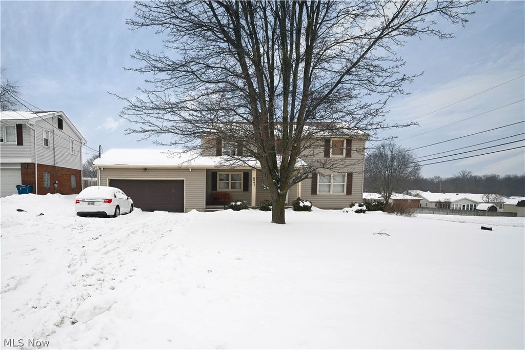 Photo of 8002 Sigle Lane, Poland, OH 44514 (MLS # 5185733)