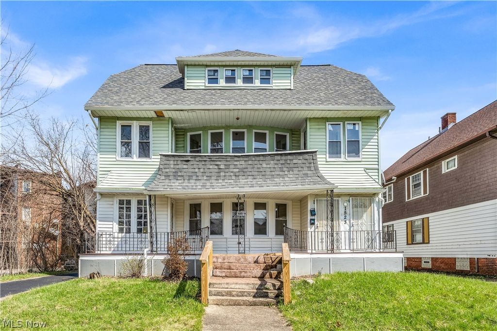 Photo of 1523 Hillcrest Road, East Cleveland, OH 44118 (MLS # 5199413)