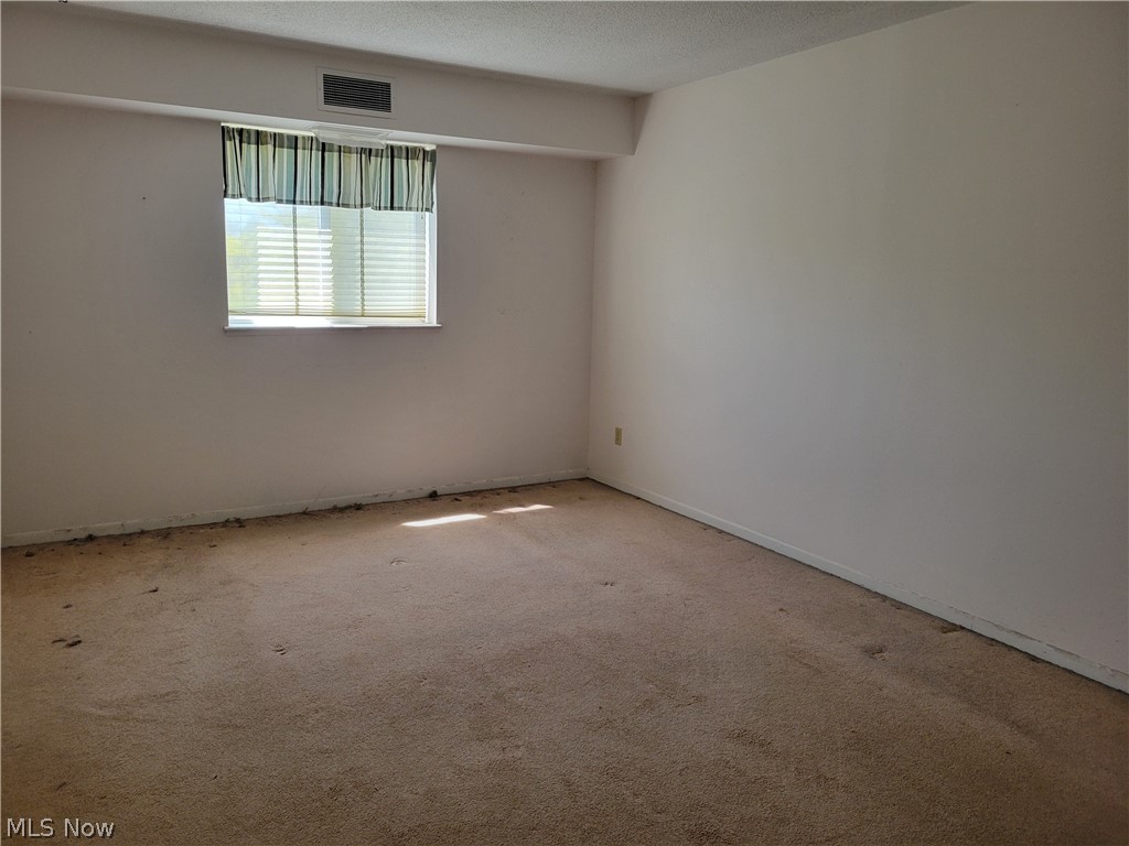 Lake Shore Bldg/Lk Wilmer Condo - Residential