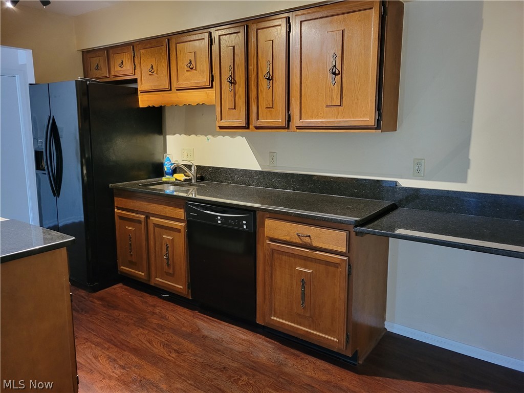 Lake Shore Bldg/Lk Wilmer Condo - Residential
