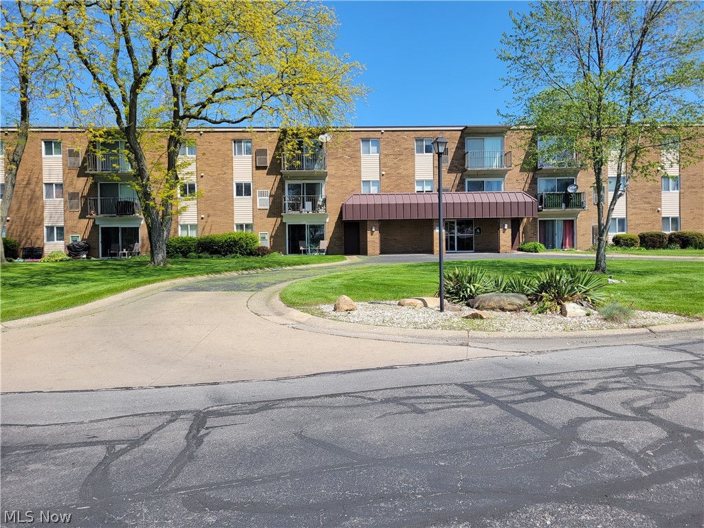 Lake Shore Bldg/Lk Wilmer Condo - Residential