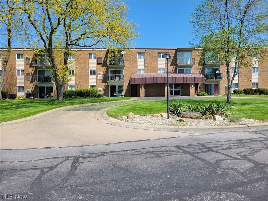 Third floor condo in desirable Perkins area. Secure building, elevator, range, refrigerator, dishwasher, washer and central air. Good sized living room exits to balcony. Master bedroom closet also has laundry area. Association fee includes water, sewer and trash. Pets need to be 20 pounds or under. Coin operated laundry room is available.  Meeting room on first floor available.
Close to shopping, minutes from downtown and Cedar Point