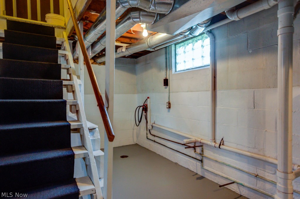 Tuxedo Park - Residential